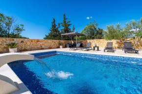 MY DALMATIA - Holiday home Maria with private swimming pool